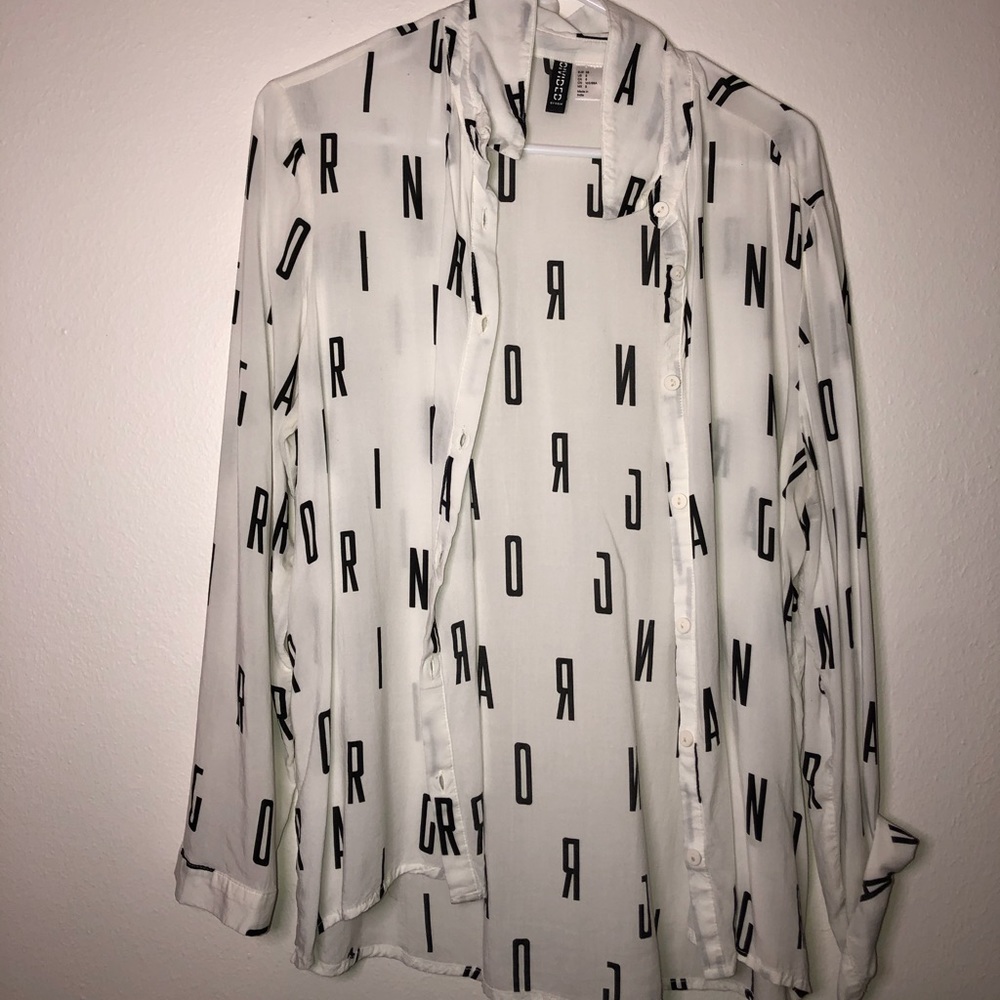 white button up v-neck bundle